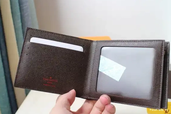 First bag ru LOUIS AMERIGO VUITTON WALLET 0428
